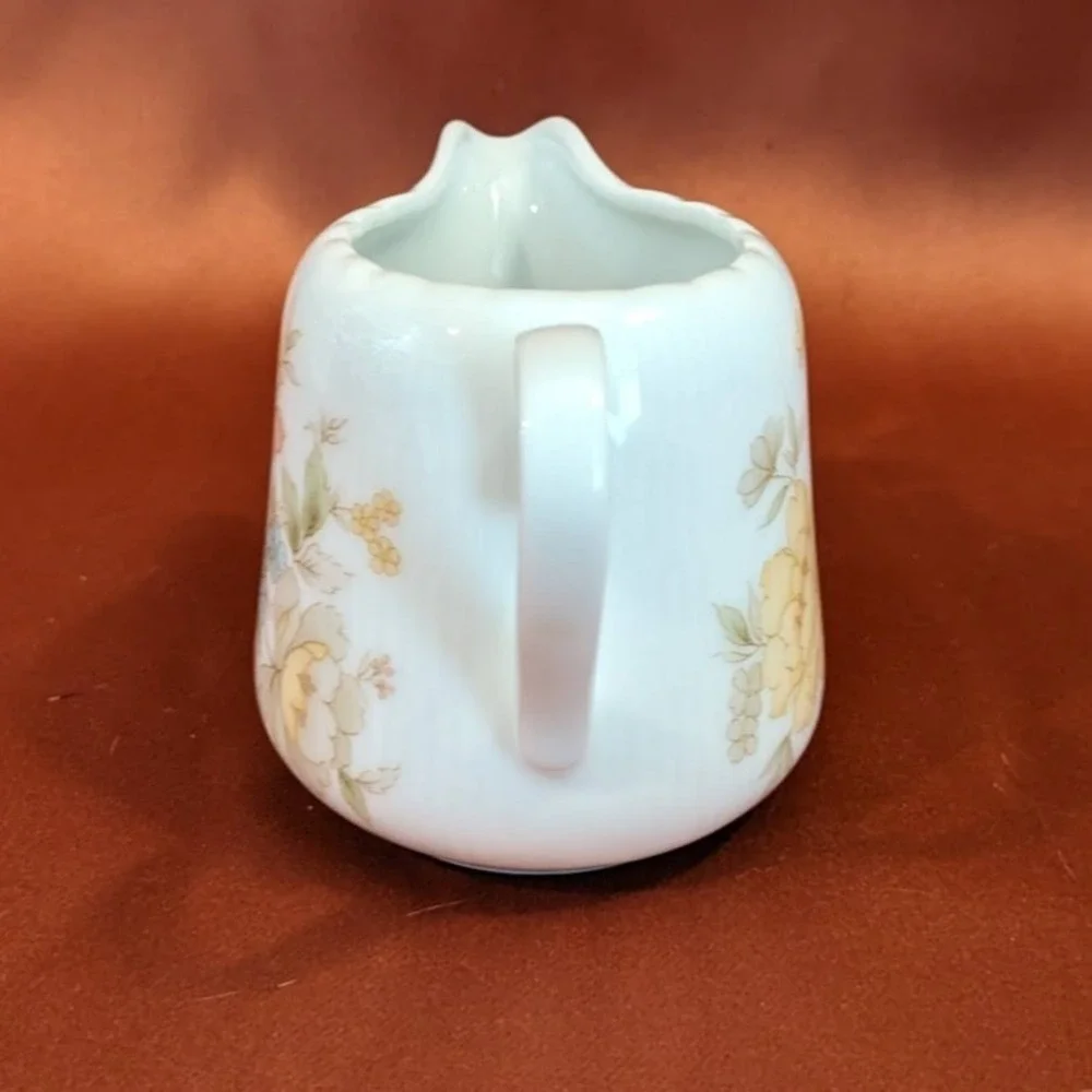 Vintage Ichiyama Toen Japan Floral‎ Porcelain Creamer Ribbed Edge